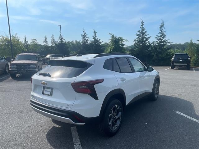 new 2025 Chevrolet Trax car, priced at $24,904