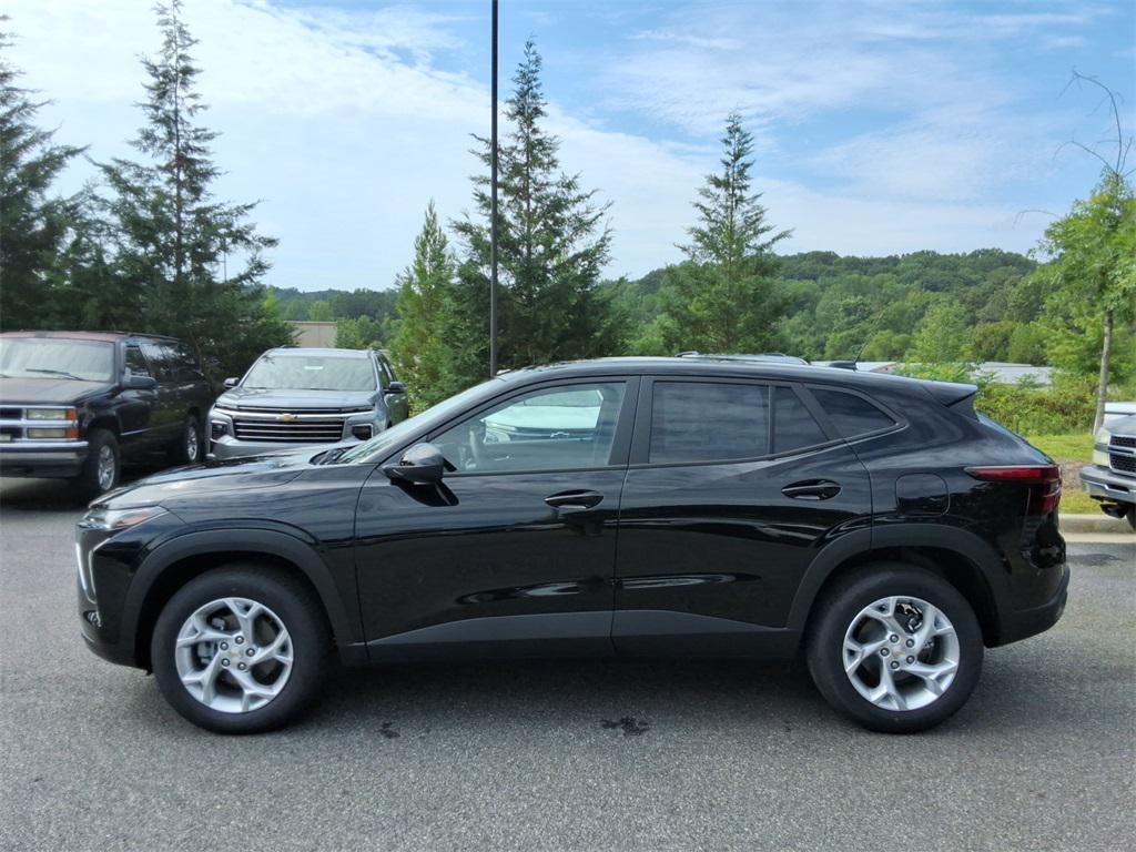 new 2025 Chevrolet Trax car, priced at $22,390