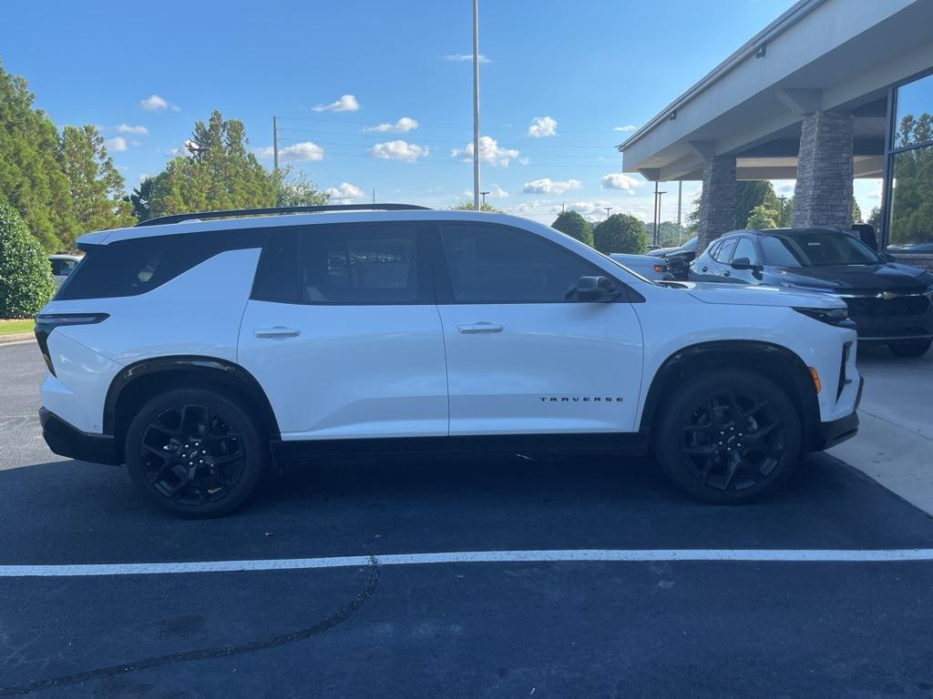 used 2024 Chevrolet Traverse car, priced at $53,999