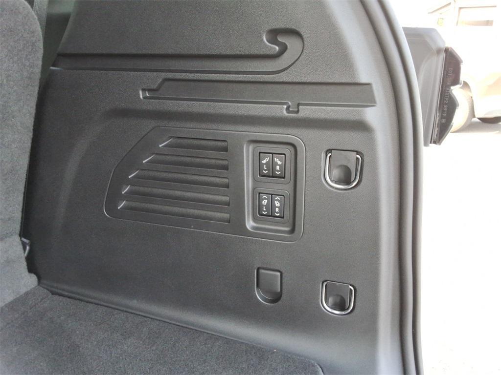 used 2024 Chevrolet Traverse car, priced at $51,859