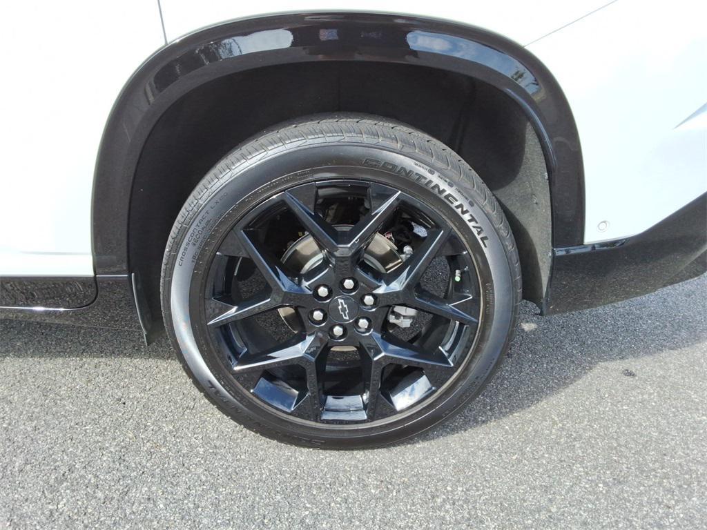 used 2024 Chevrolet Traverse car, priced at $51,859