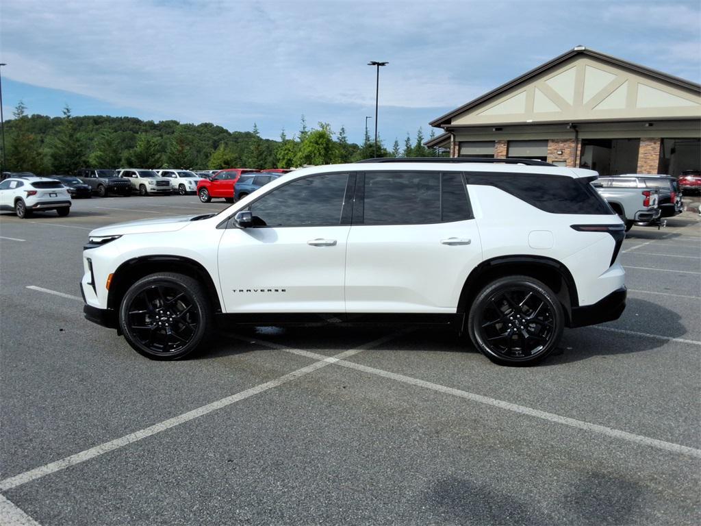used 2024 Chevrolet Traverse car, priced at $51,859