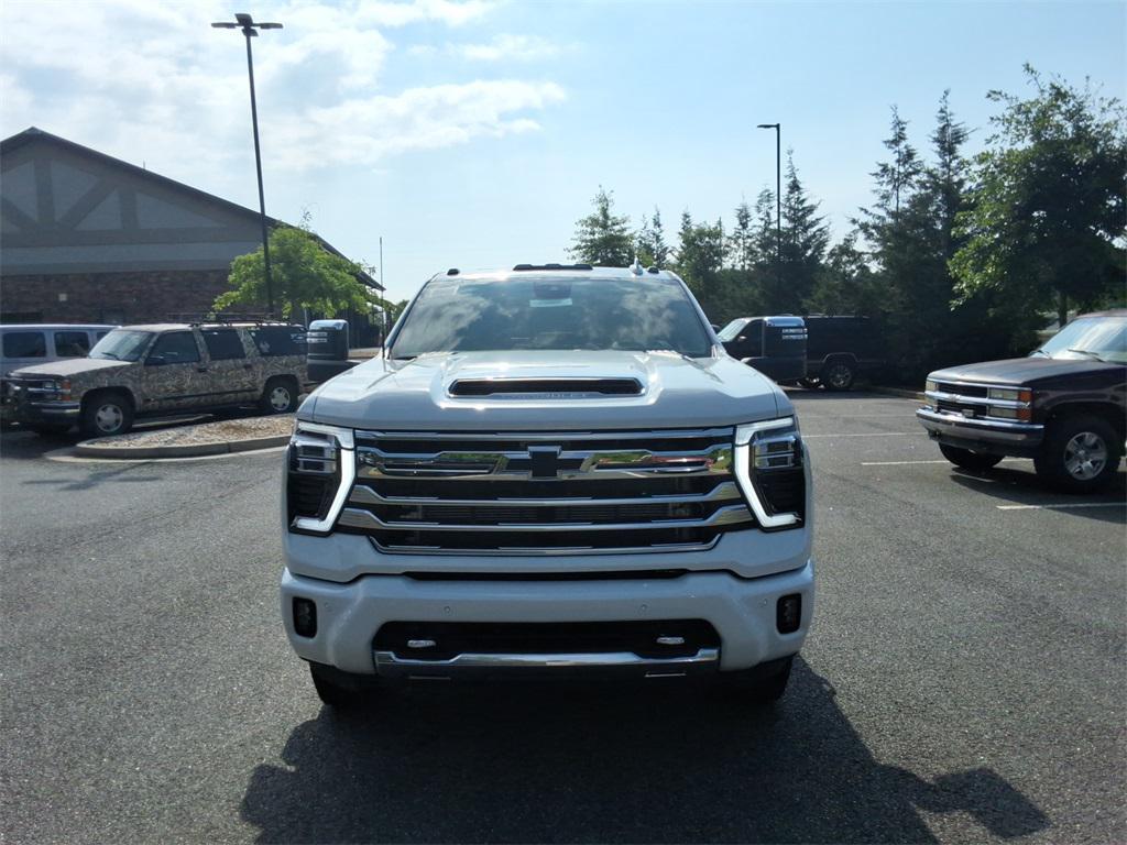 new 2025 Chevrolet Silverado 3500 car, priced at $91,995