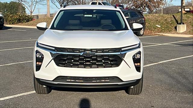 new 2025 Chevrolet Trax car, priced at $25,235