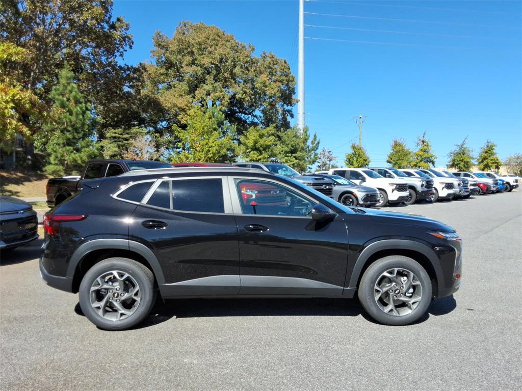 new 2026 Chevrolet Trax car, priced at $25,690