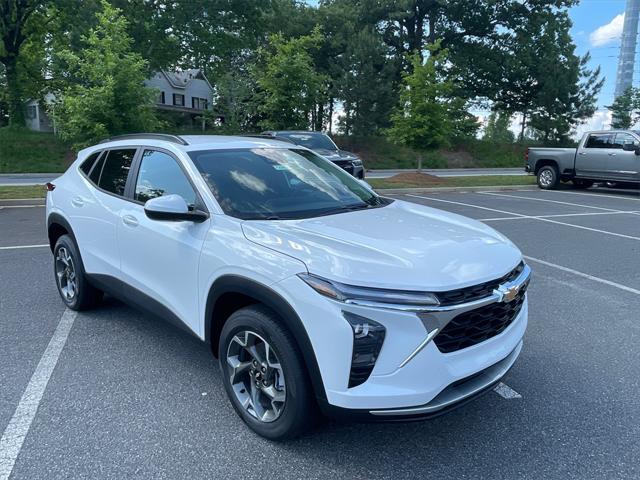 new 2025 Chevrolet Trax car, priced at $24,904