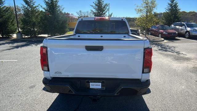 new 2024 Chevrolet Colorado car, priced at $39,921