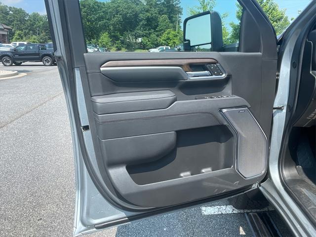 new 2025 Chevrolet Silverado 3500 car, priced at $83,241