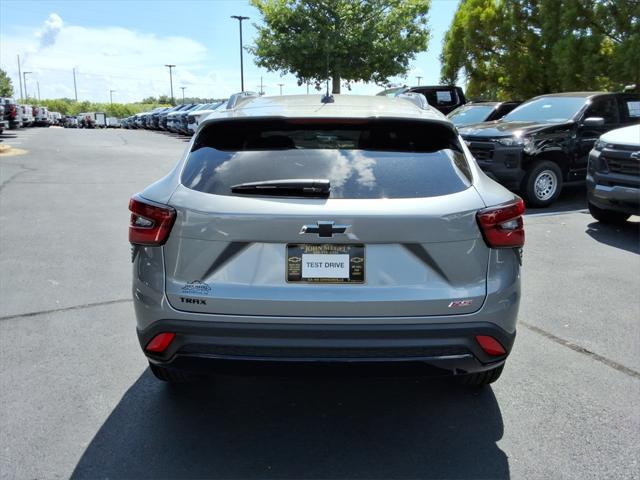 new 2025 Chevrolet Trax car, priced at $25,749