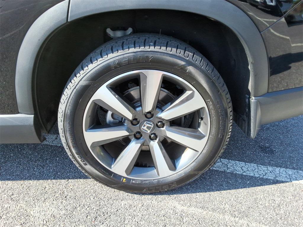 used 2023 Honda Pilot car, priced at $43,588