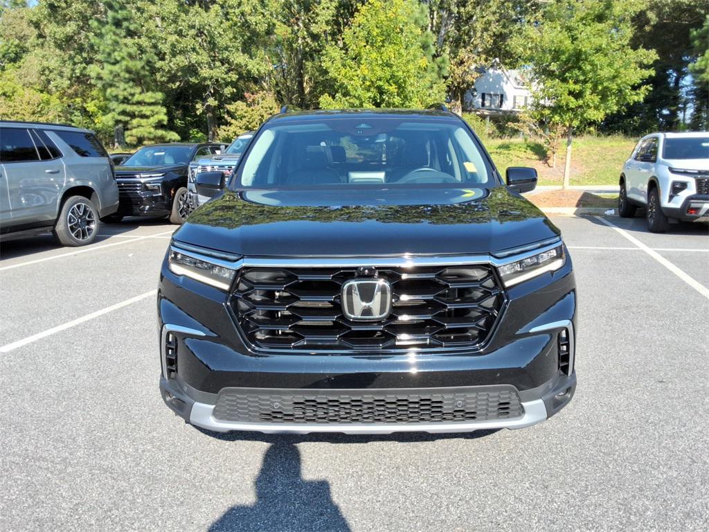used 2023 Honda Pilot car, priced at $43,588