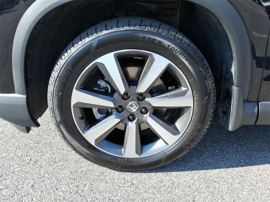 used 2023 Honda Pilot car, priced at $43,588