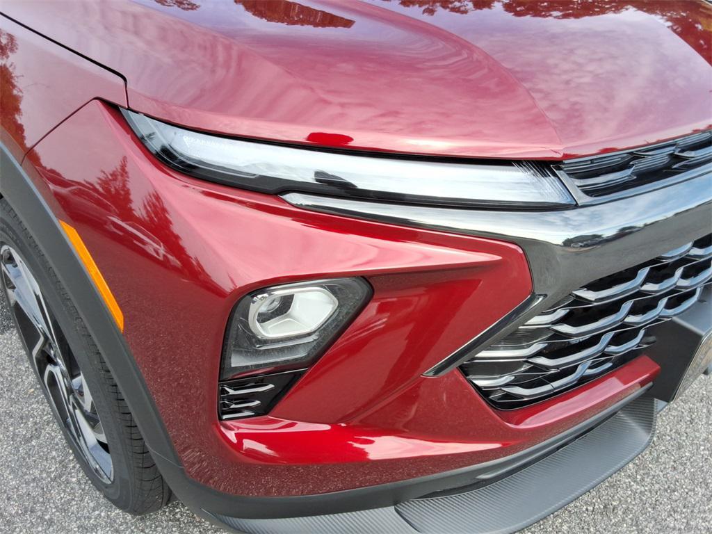 new 2025 Chevrolet TrailBlazer car, priced at $30,558