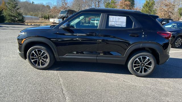 new 2025 Chevrolet TrailBlazer car, priced at $27,990