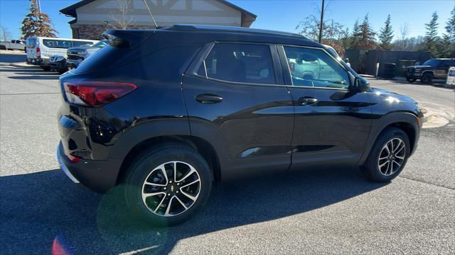 new 2025 Chevrolet TrailBlazer car, priced at $27,990