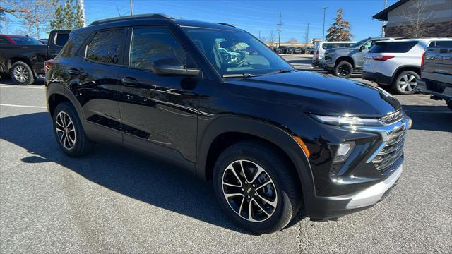 new 2025 Chevrolet TrailBlazer car, priced at $27,990