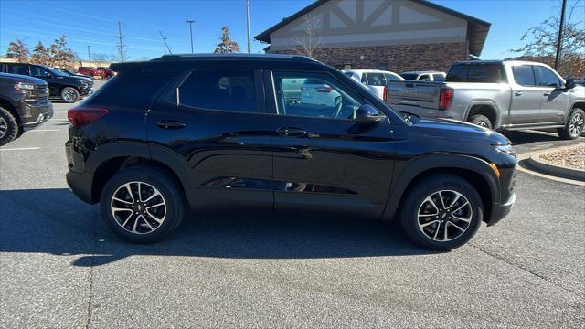 new 2025 Chevrolet TrailBlazer car, priced at $27,990