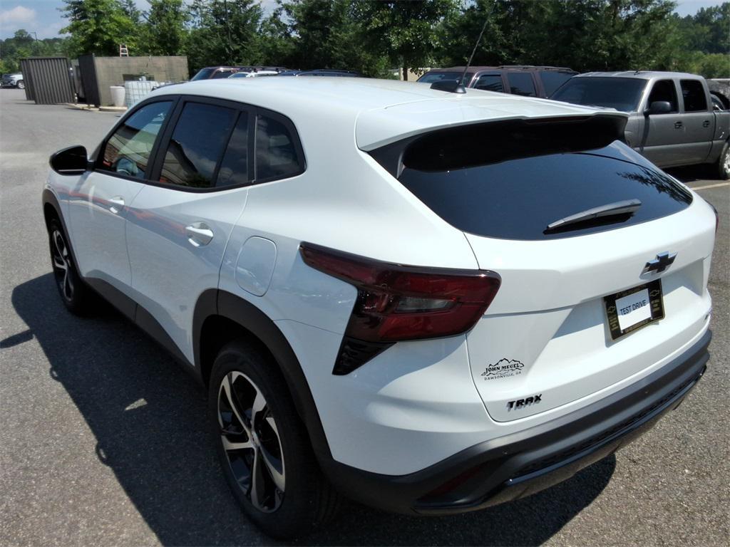 new 2025 Chevrolet Trax car, priced at $24,055