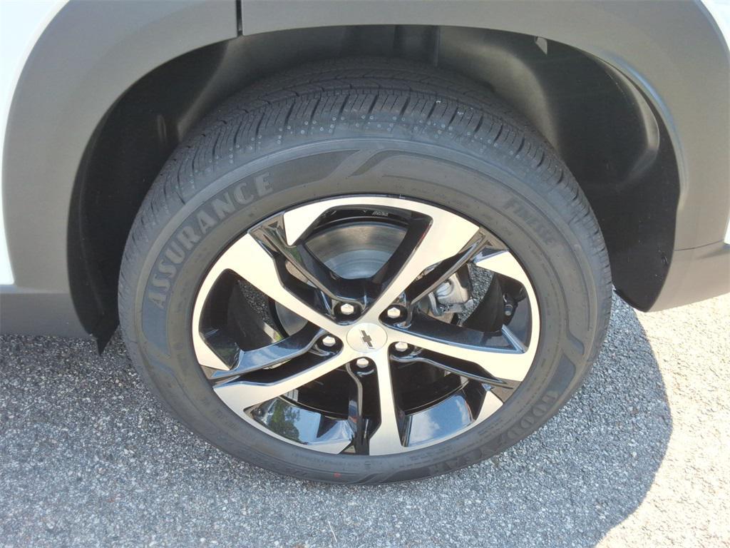 new 2025 Chevrolet Trax car, priced at $24,055