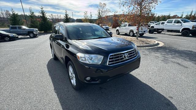 used 2010 Toyota Highlander car, priced at $10,377