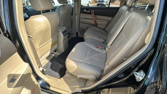 used 2010 Toyota Highlander car, priced at $10,377