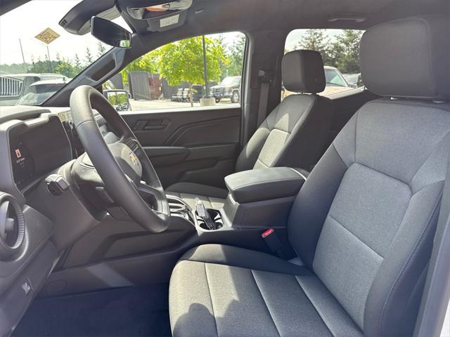new 2025 Chevrolet Colorado car, priced at $33,619