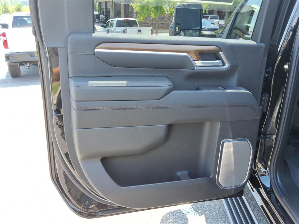 new 2025 Chevrolet Silverado 3500 car, priced at $84,056