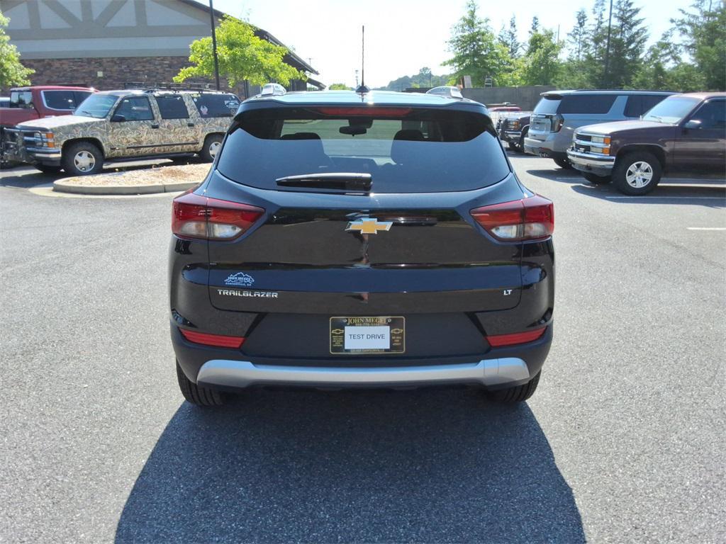 new 2026 Chevrolet TrailBlazer car, priced at $25,633