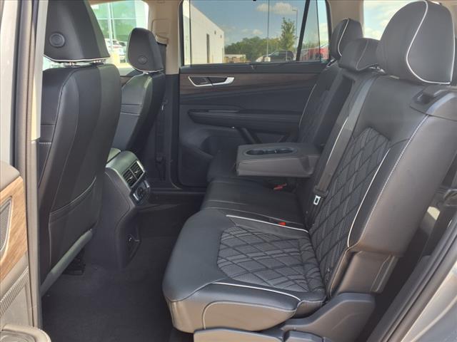 new 2026 Volkswagen Atlas car, priced at $52,914