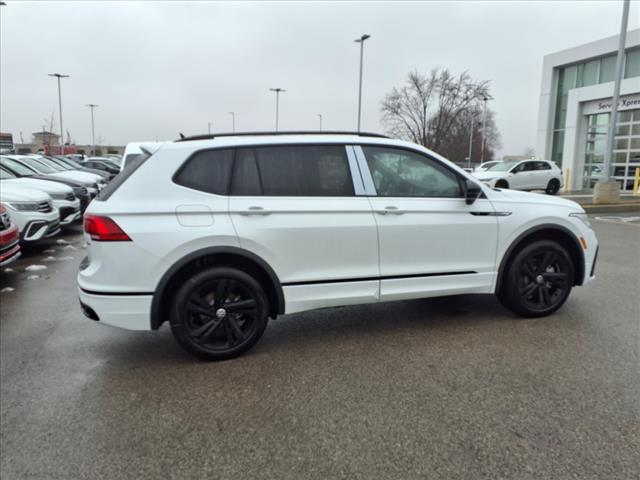 new 2024 Volkswagen Tiguan car, priced at $34,212