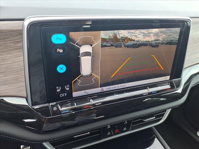 new 2026 Volkswagen Atlas car, priced at $53,414