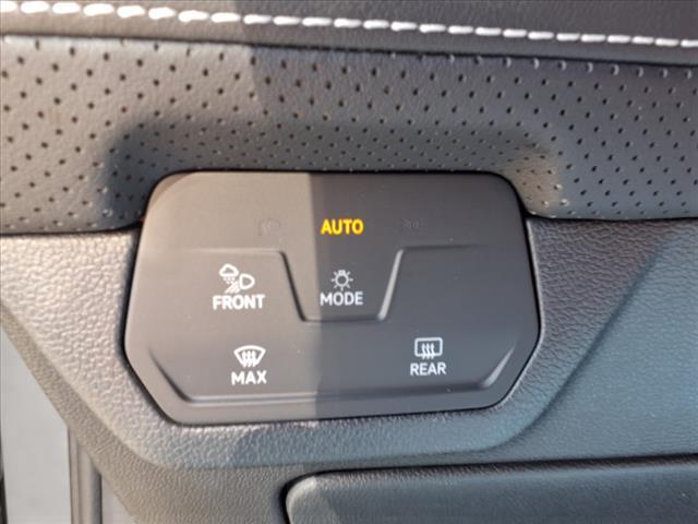 new 2025 Volkswagen Atlas car, priced at $47,758