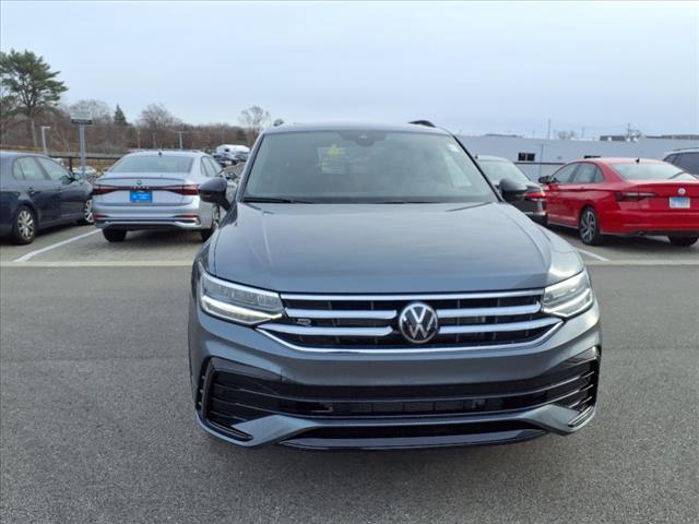 new 2024 Volkswagen Tiguan car, priced at $38,451