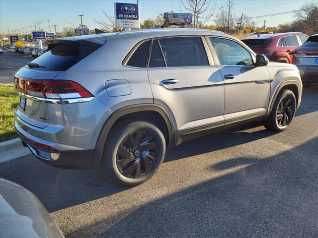 new 2025 Volkswagen Atlas Cross Sport car, priced at $43,521