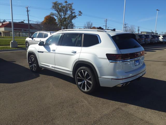 new 2025 Volkswagen Atlas car, priced at $51,321