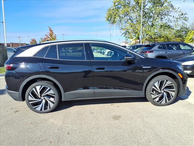 new 2025 Volkswagen ID.4 car, priced at $50,908