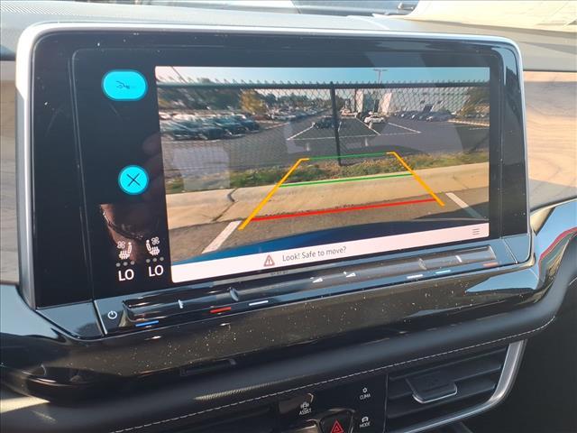 used 2026 Volkswagen Atlas car, priced at $43,506