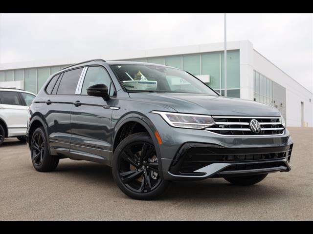 new 2024 Volkswagen Tiguan car, priced at $33,112