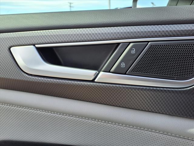 new 2025 Volkswagen Atlas car, priced at $45,858