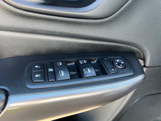 used 2019 Jeep Cherokee car, priced at $21,947