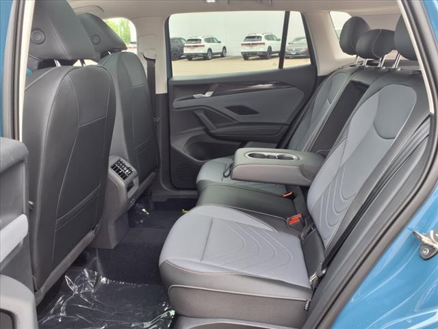 new 2025 Volkswagen Tiguan car, priced at $37,576