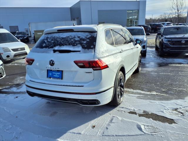 new 2024 Volkswagen Tiguan car, priced at $38,846