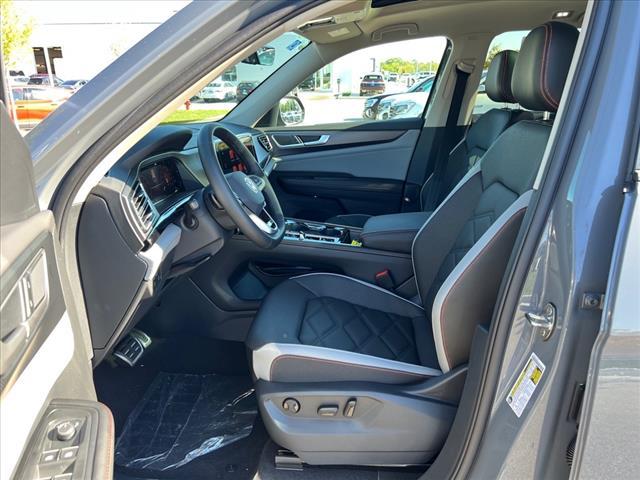 new 2024 Volkswagen Atlas car, priced at $43,514