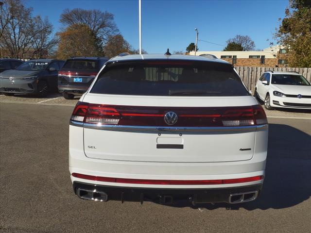 new 2024 Volkswagen Atlas Cross Sport car, priced at $48,521