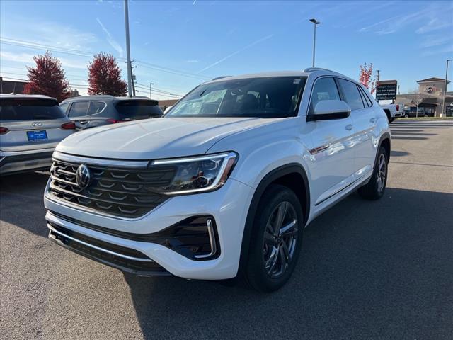 new 2024 Volkswagen Atlas Cross Sport car, priced at $45,221