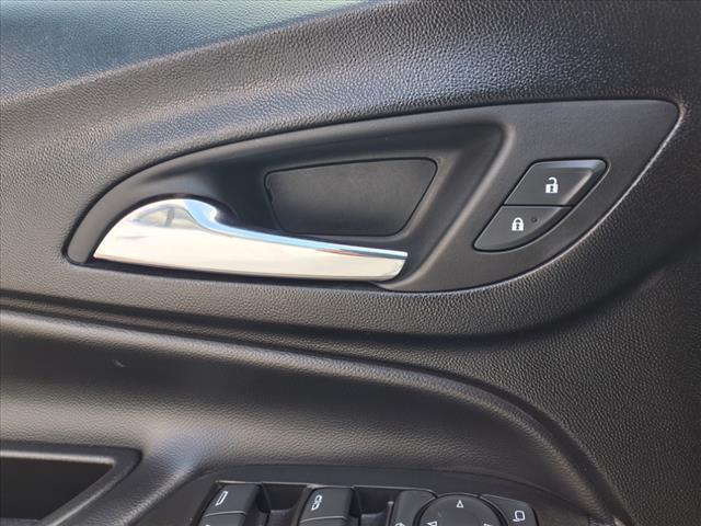 used 2022 Chevrolet Equinox car, priced at $20,307
