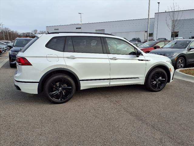 new 2024 Volkswagen Tiguan car, priced at $38,846