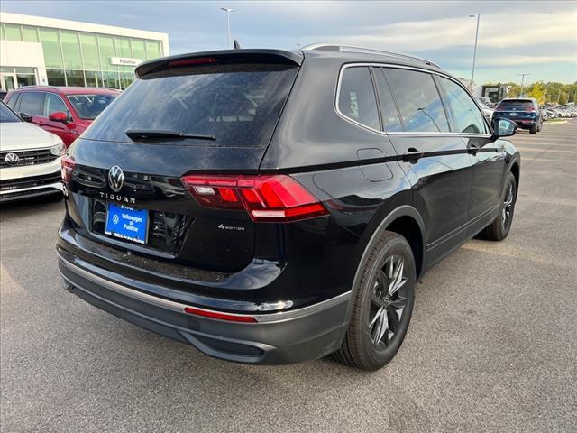 new 2024 Volkswagen Tiguan car, priced at $30,921