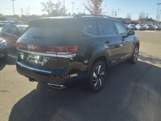 new 2024 Volkswagen Atlas car, priced at $40,921