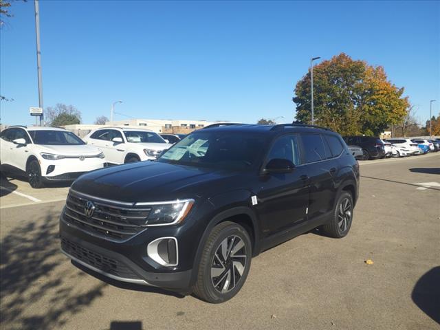 new 2024 Volkswagen Atlas car, priced at $40,921